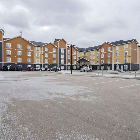 Quality Inn & Suites Estevan Eksteriør bilde