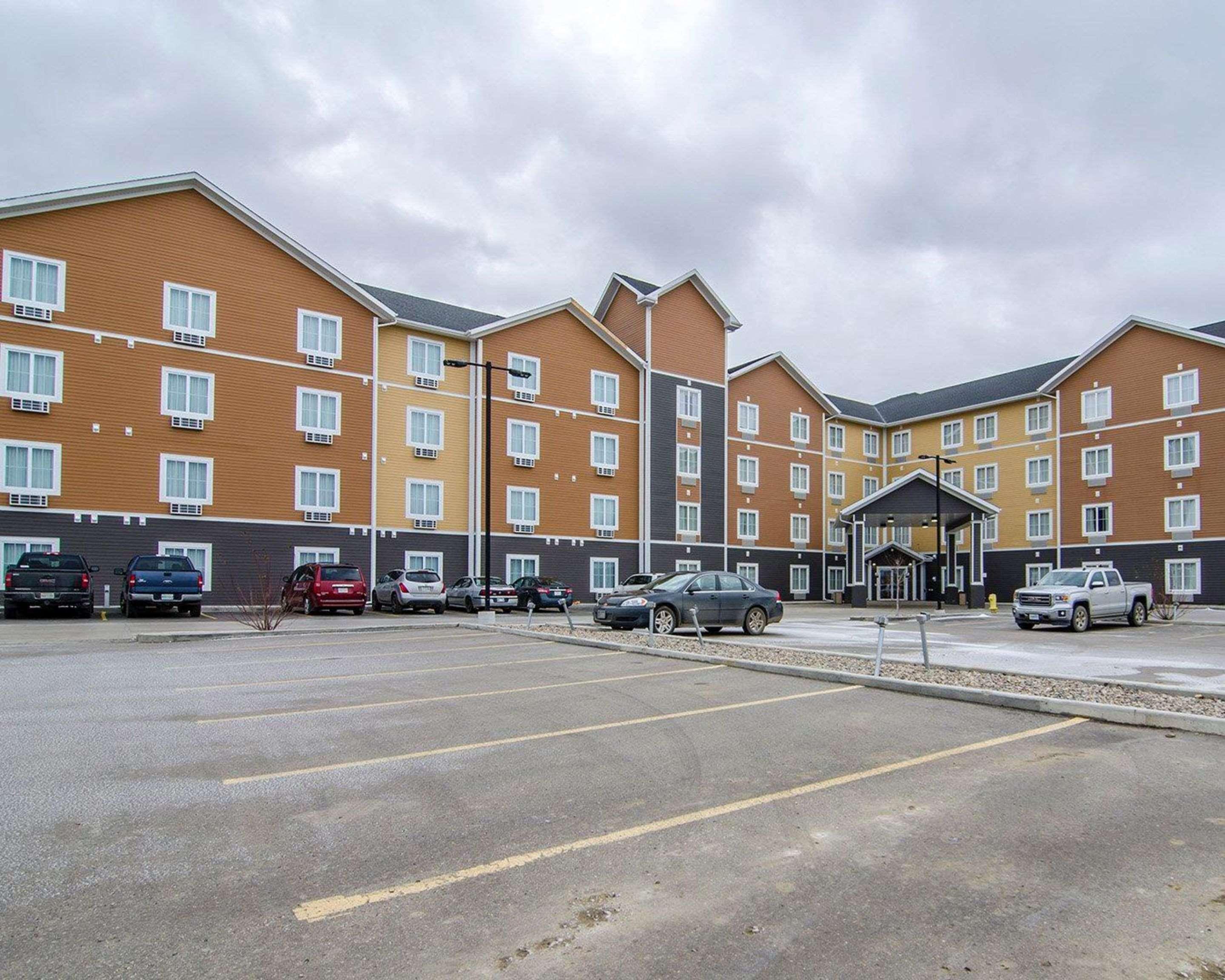 Quality Inn & Suites Estevan Eksteriør bilde