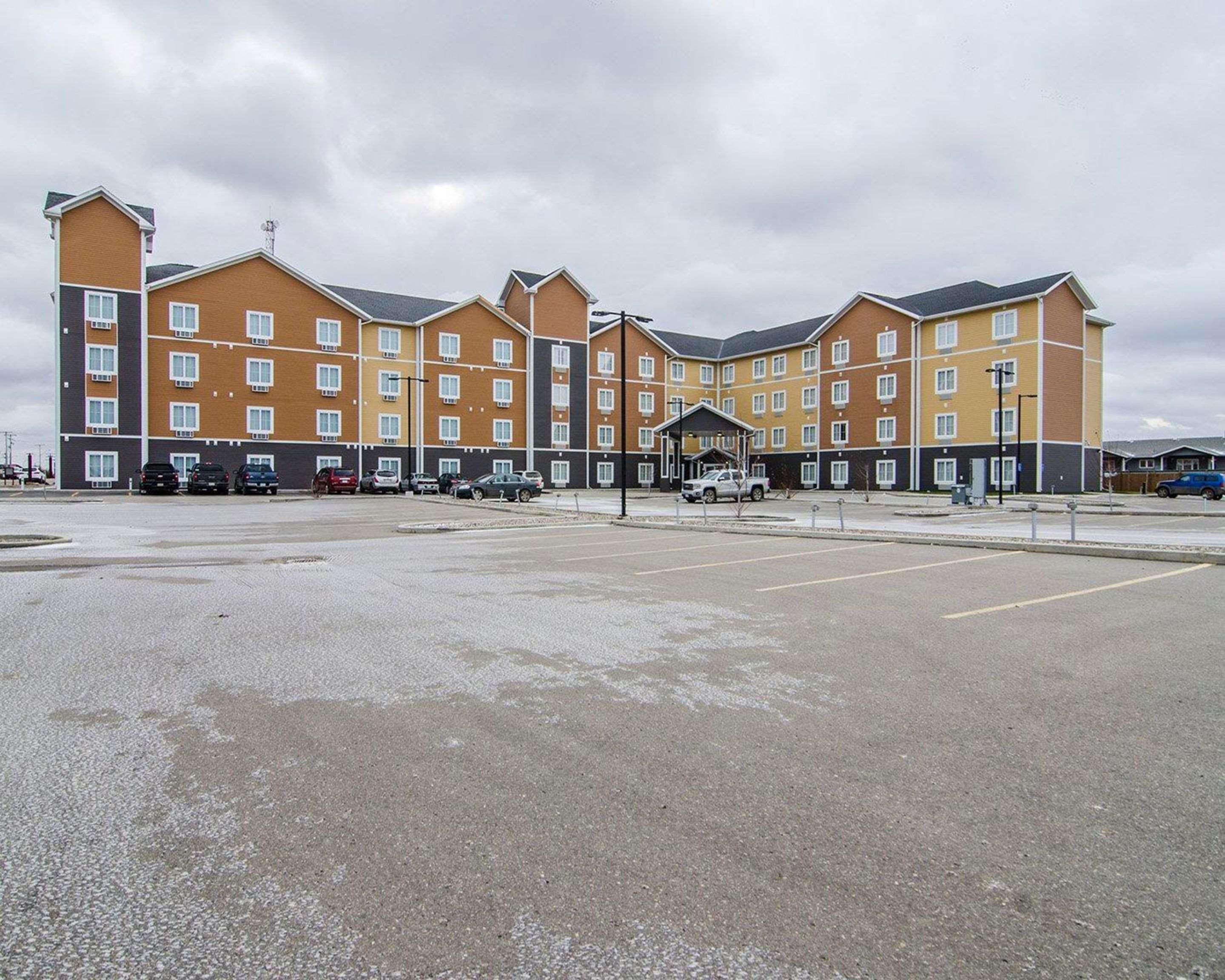 Quality Inn & Suites Estevan Eksteriør bilde