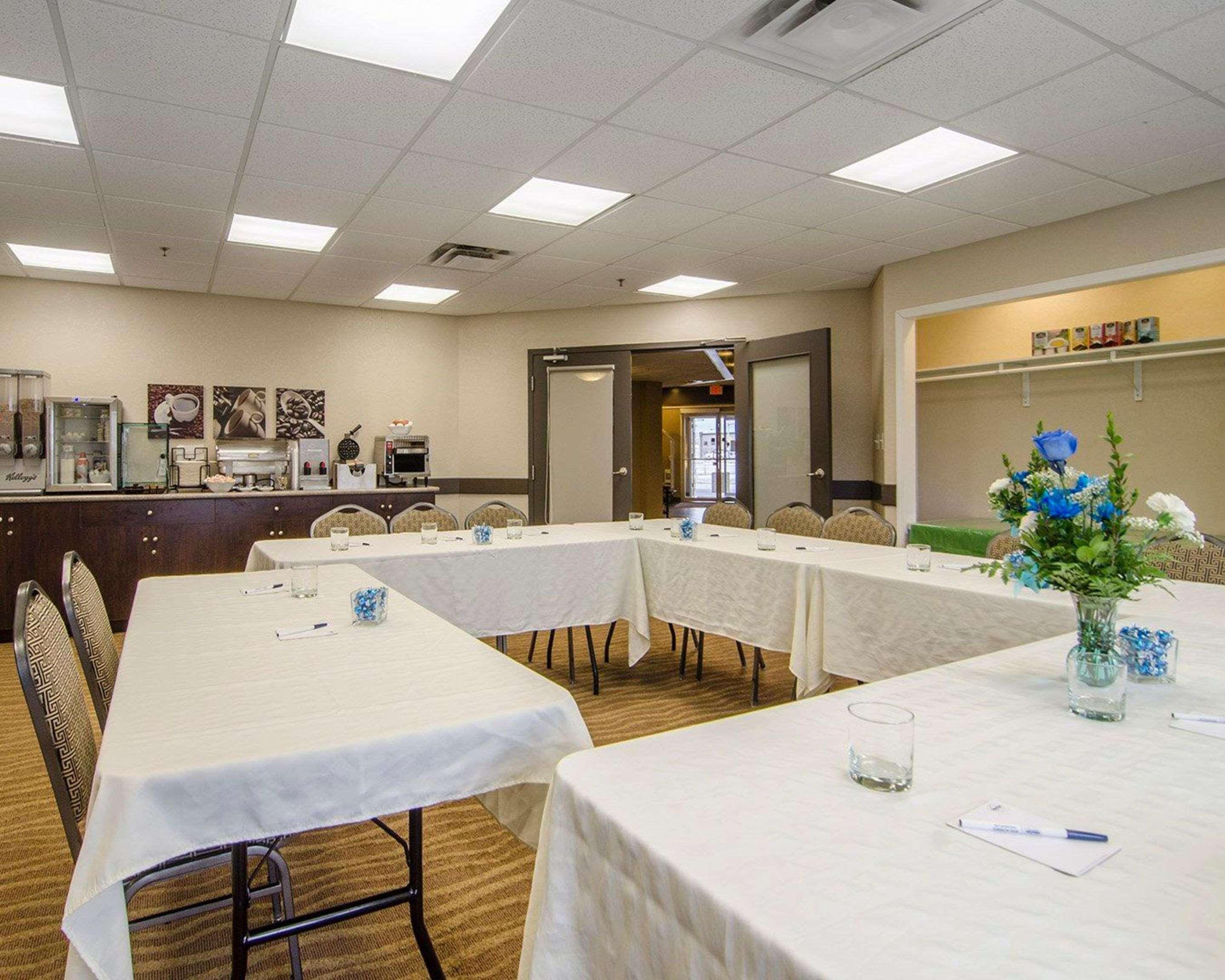 Quality Inn & Suites Estevan Eksteriør bilde