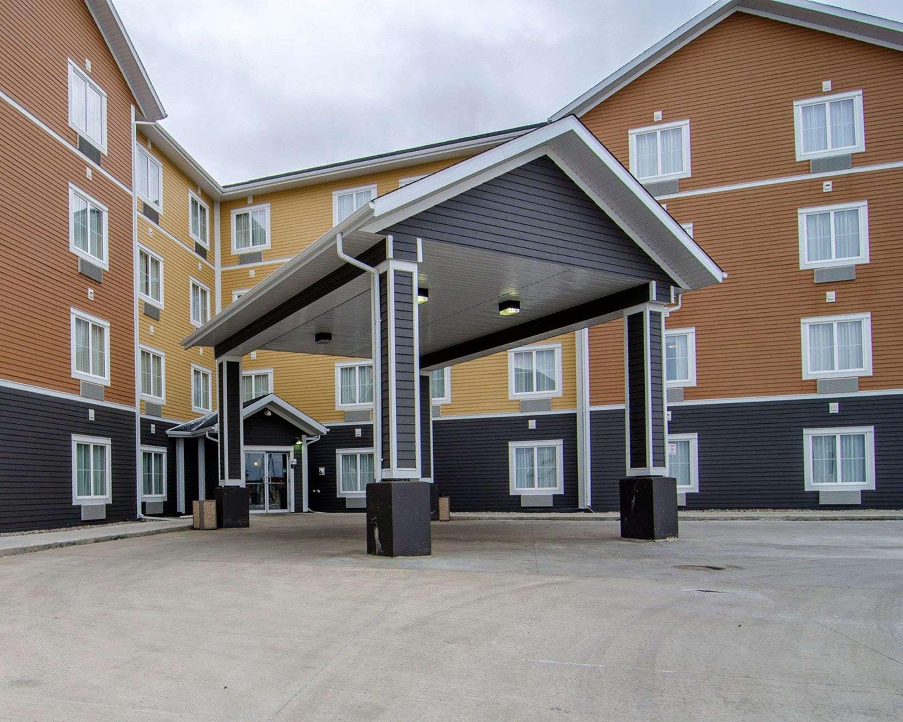 Quality Inn & Suites Estevan Eksteriør bilde