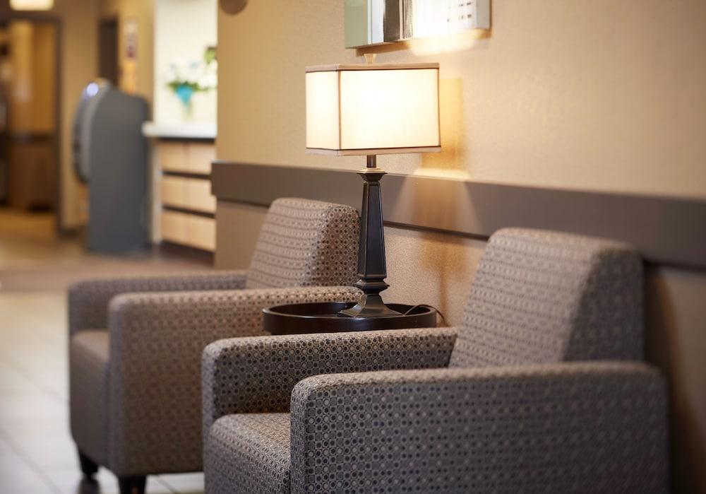 Quality Inn & Suites Estevan Eksteriør bilde