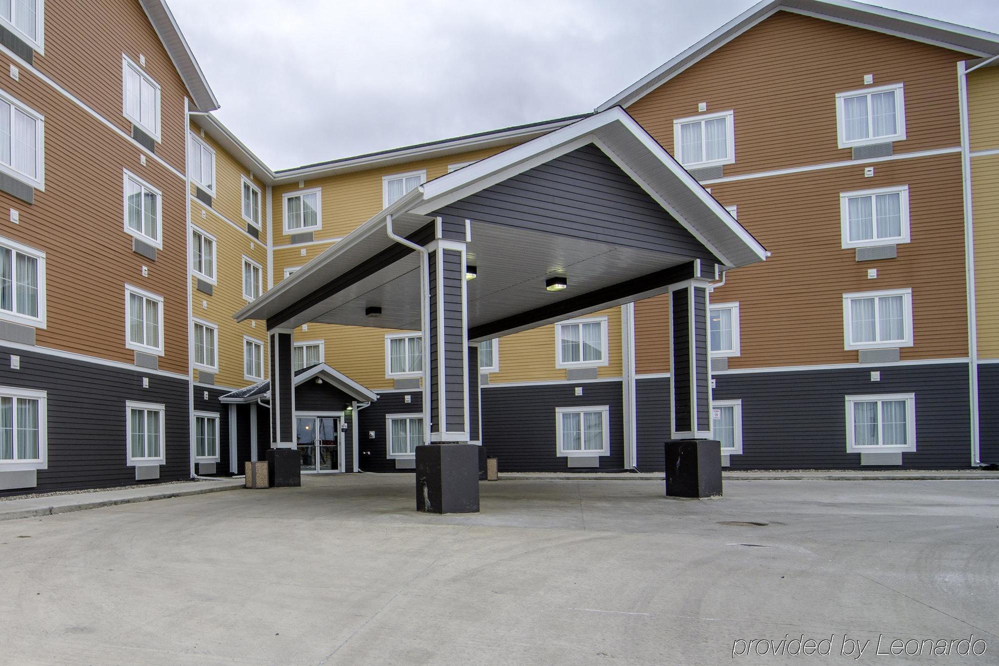 Quality Inn & Suites Estevan Eksteriør bilde